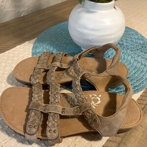 Aetrex Women’s Braided Adjustable Tan Suede Leather Sandals Size 10